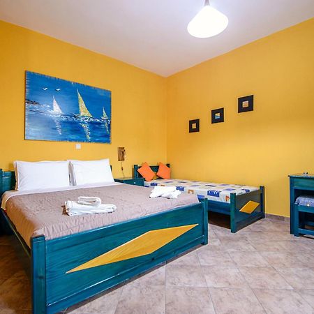 Atlantica Apartments Меґалохорі Екстер'єр фото